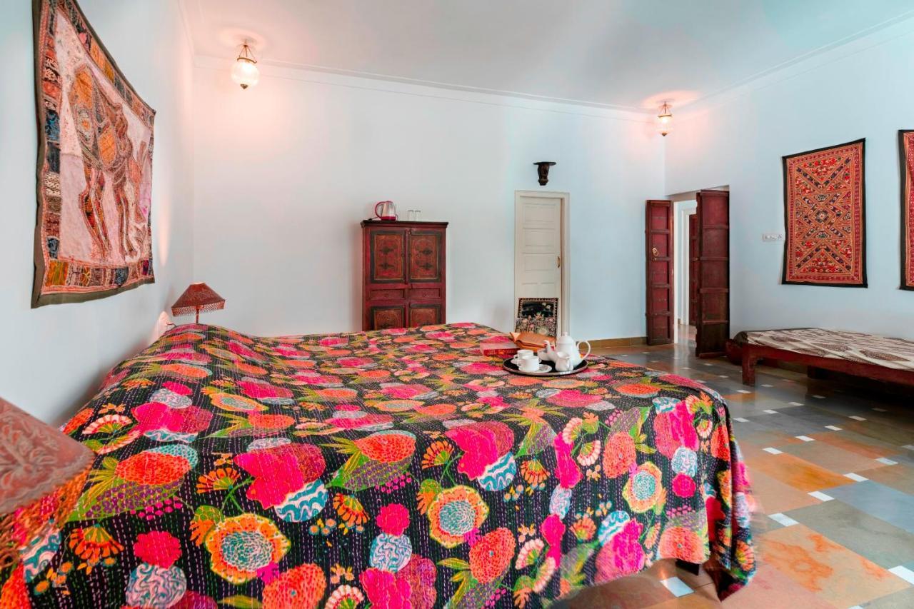 Hotel Hibiscus Udaipur Exterior foto